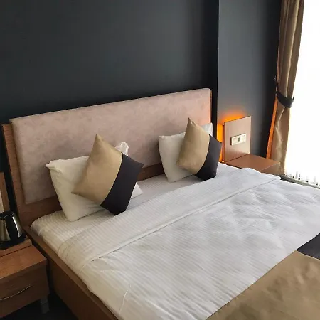 Carpe Diem Otel *
